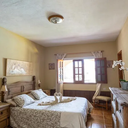 Villa Casa Mami- A Spanish Oasis In Lajares For Families & Friends