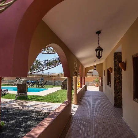 Casa Mami- A Spanish Oasis In Lajares For Families & Friends Villa *
