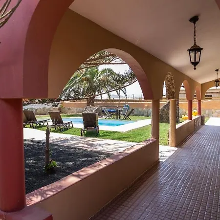 Casa Mami- A Spanish Oasis In Lajares For Families & Friends * Lajares