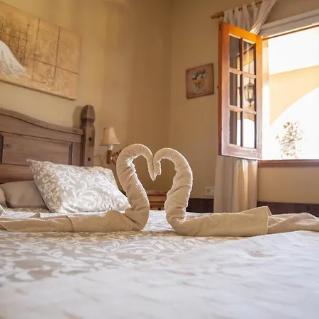 Vila Casa Mami- A Spanish Oasis In Lajares For Families & Friends