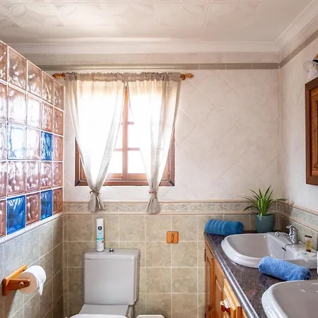 Casa Mami- A Spanish Oasis In Lajares For Families & Friends Lajares