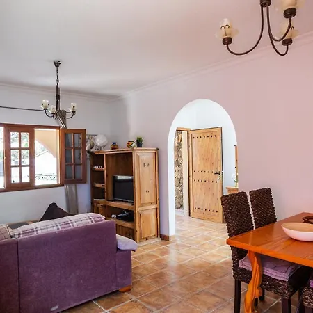 Willa Casa Mami- A Spanish Oasis In Lajares For Families & Friends *