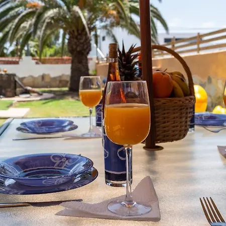Casa Mami- A Spanish Oasis In Lajares For Families & Friends Willa *
