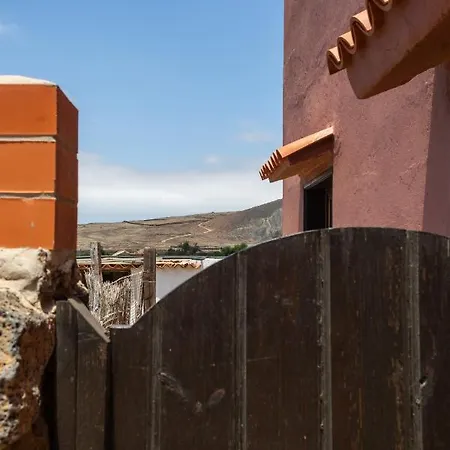 Casa Mami- A Spanish Oasis In Lajares For Families & Friends * Lajares